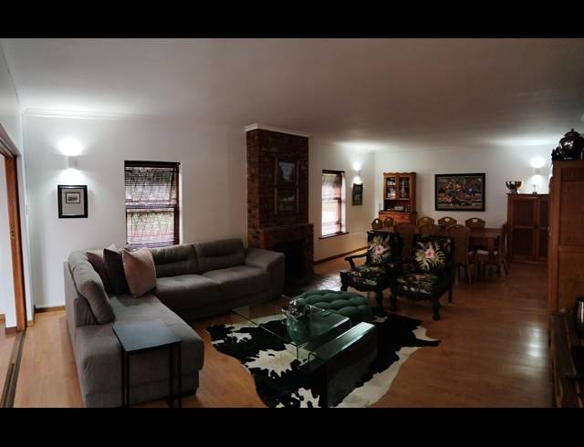 4 BEDROOM HOUSE FOR SALE IN WINTERHOEK PARK